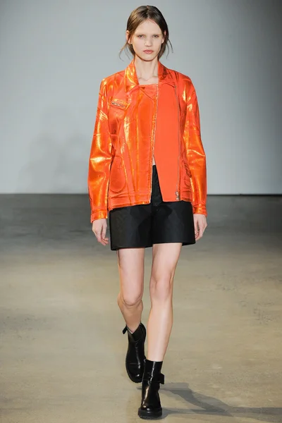 Look 17